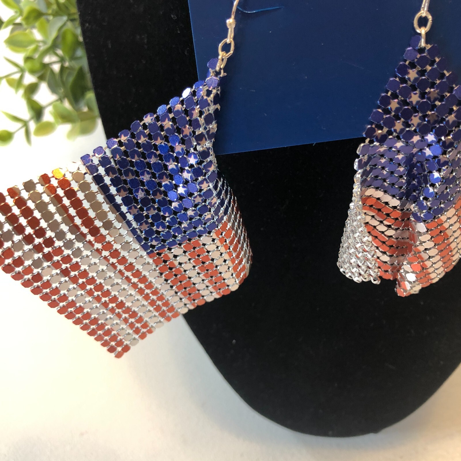 USA Flag Mesh Drop Dangle 4″ USA Flag Red Silver Blue Earrings NWT
