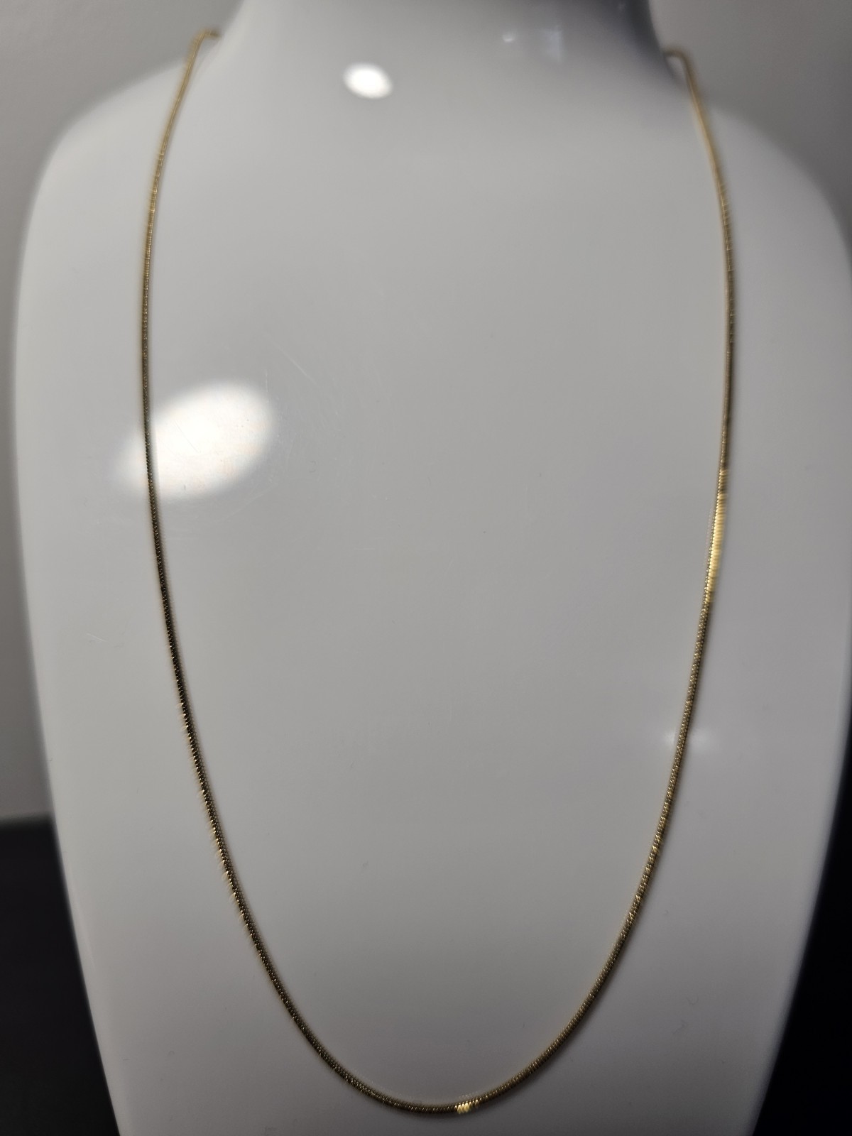 Vintage Gold-Tone Flat Snake Chain Necklace – Thin Flexible Metal Chain
