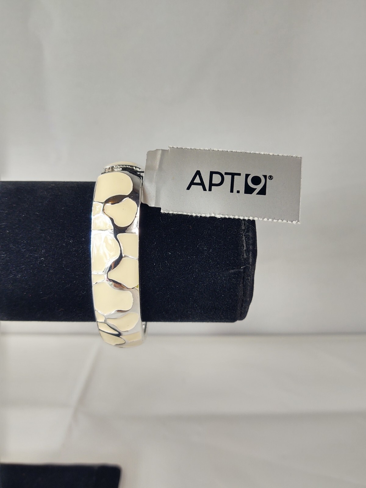 Apt 9 Silver Tone Hinged Cuff Bracelet New Old Stock Women’s Costume Jewelry