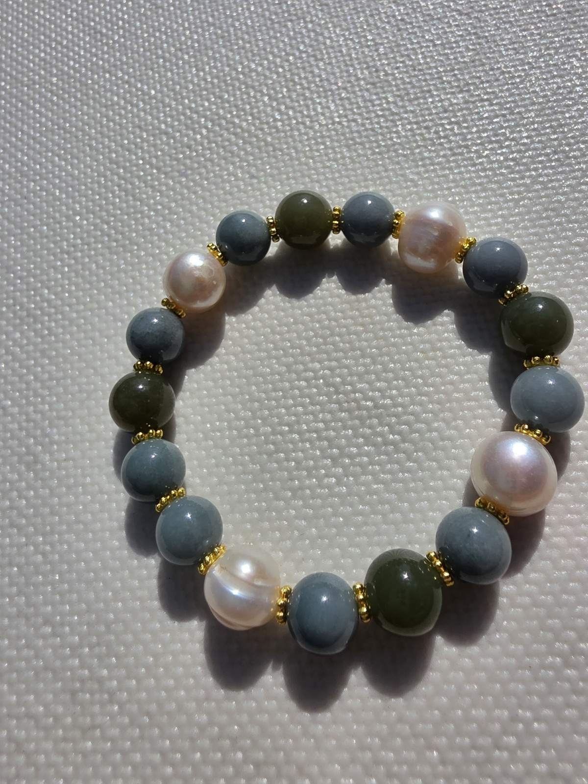 Natural Jade Pearl Beaded Bracelet Gold Accent Stretch Healing Crystal Jewelry