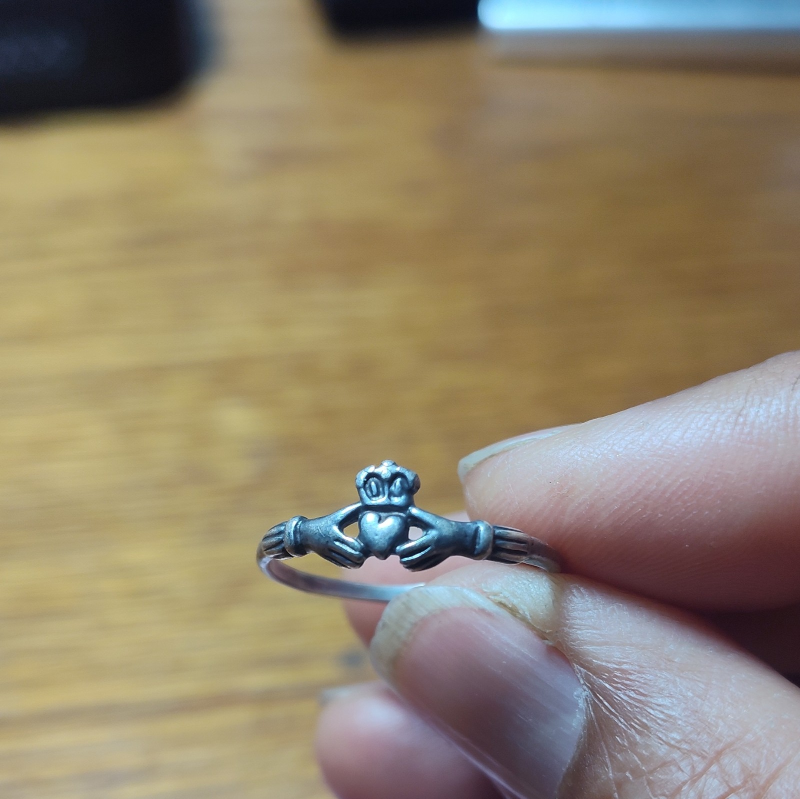 Sterling Claddagh Heart Hands Band Ring Love & Hearts Size 9