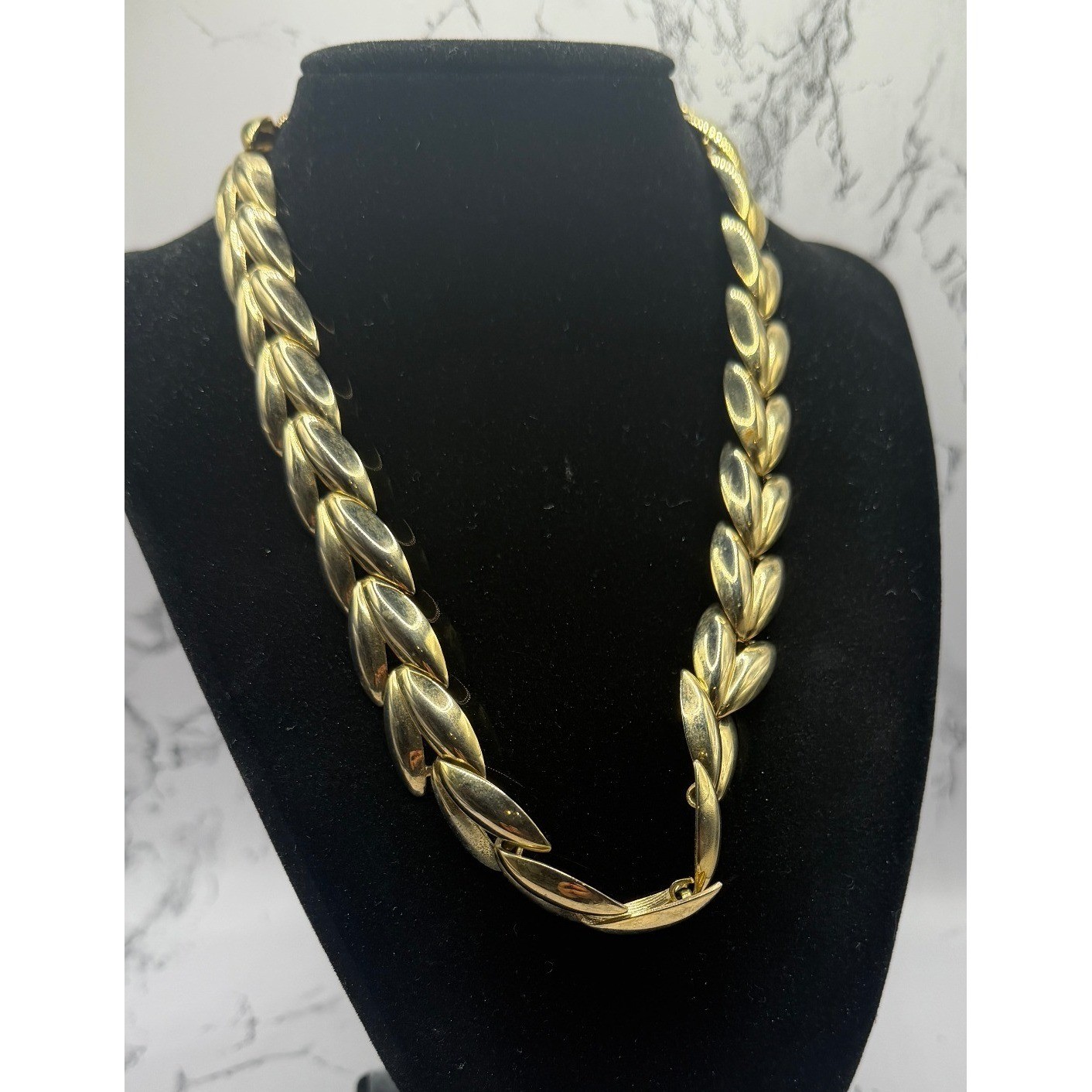 Vintage Bold & Gold Tone Marquise Link Necklace Bracelet Set Statement Jewelry