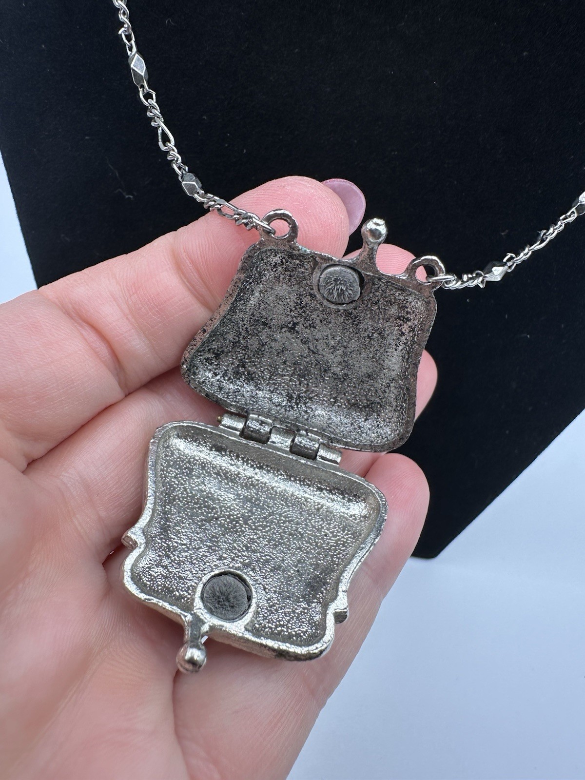 Statement Necklace Silver Tone Cable Chain Green Enamel Purse Locket Pendant