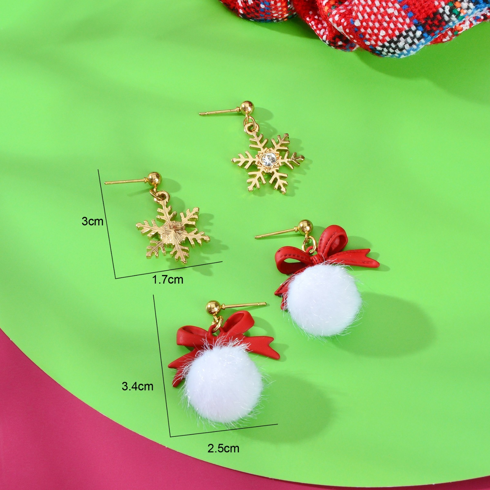 2 pairs Christmas Jewelry Gold Snowflake Red Bow White Ball Dangle Earrings set