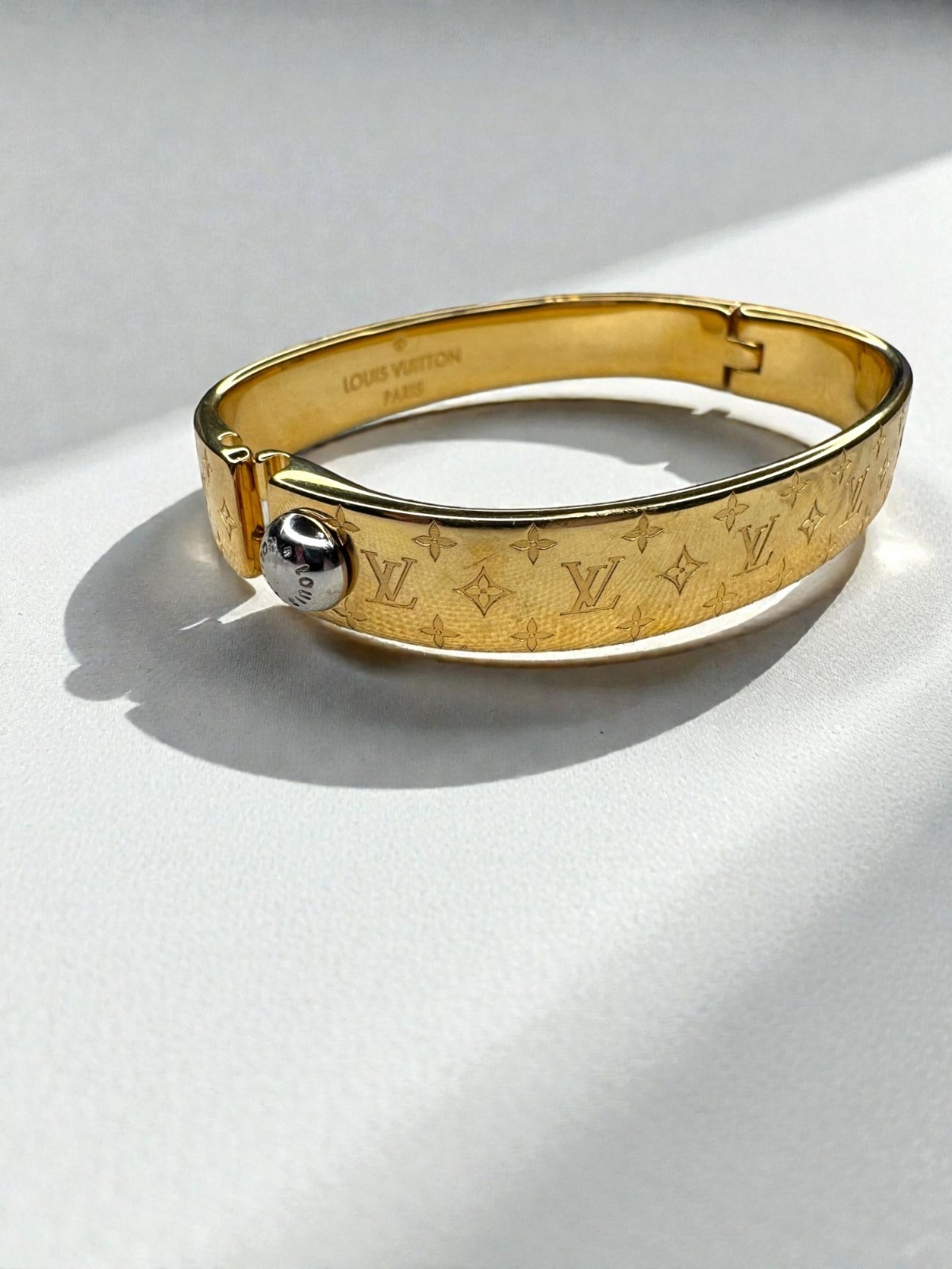 Louis Vuitton Nanogram Monogram Bangle Bracelet M00251 LE4264 Gold Tone