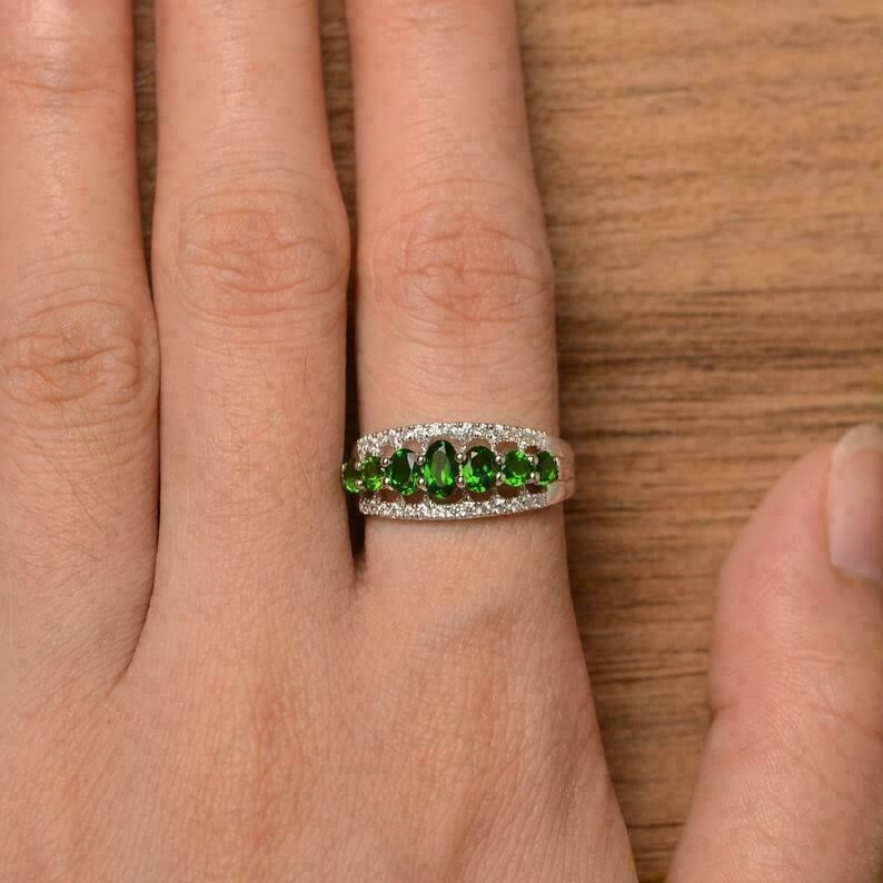 New 2Ct Oval Simulated Peridot Women’s Wedding Ring 14k White Gold Plated Silver