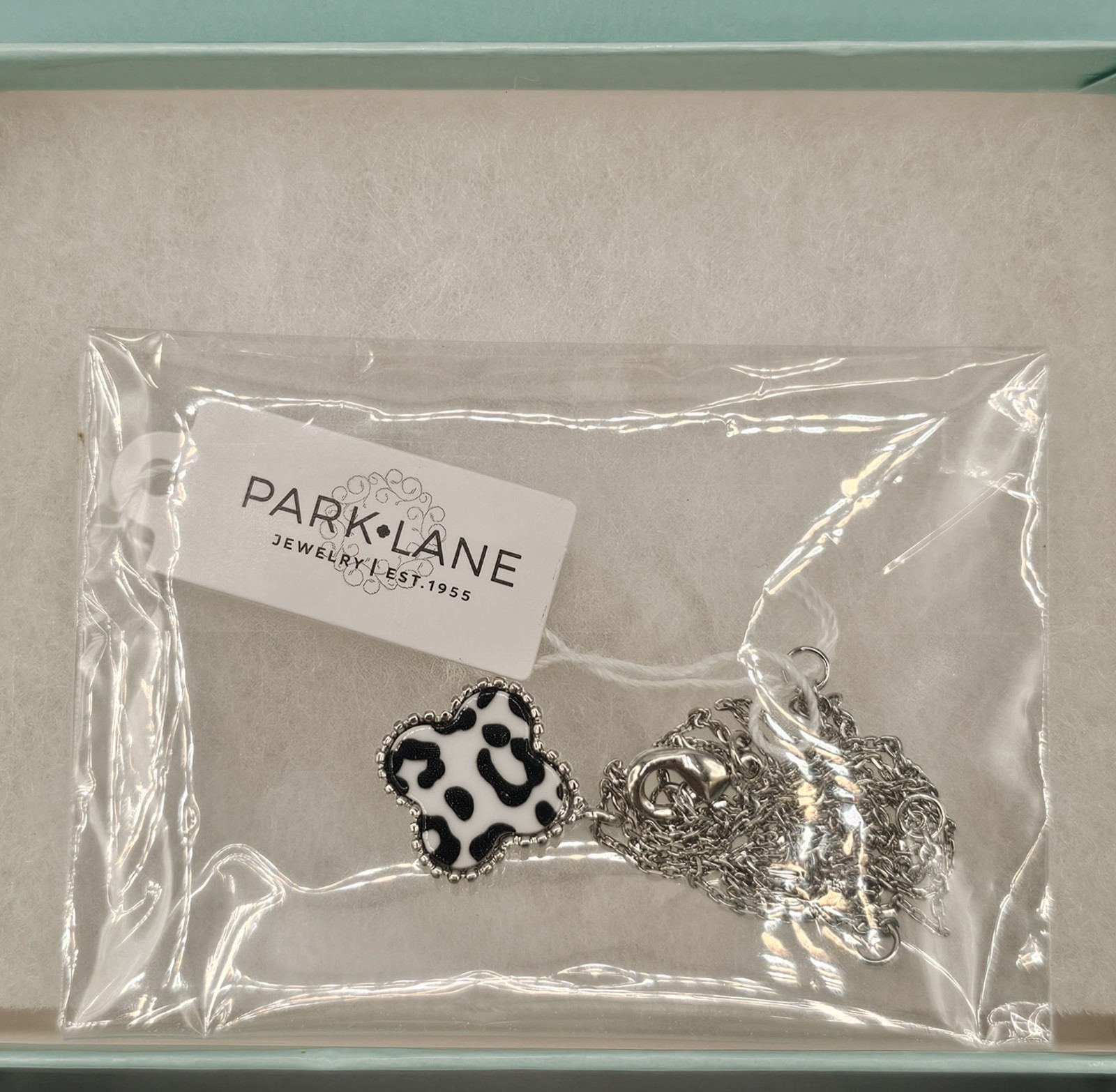 NWT Park Lane Black & White Lana Leopard Silver Necklace & Earrings Clover Set