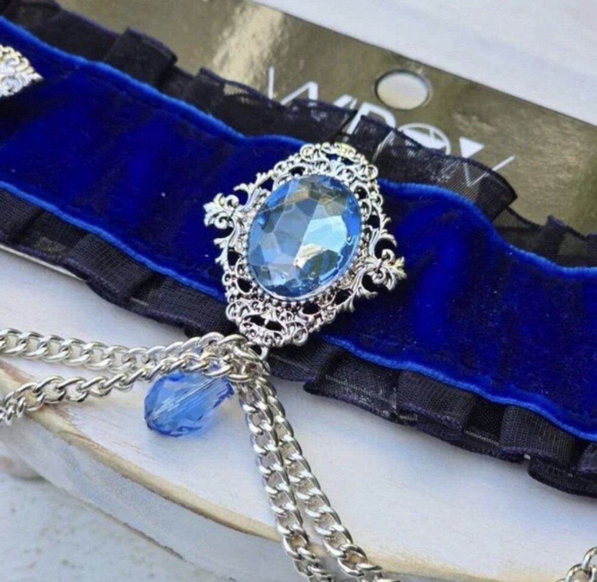 {NWT} Widow Blue Velvet Victorian Choker Crystal Accents & Chain Details