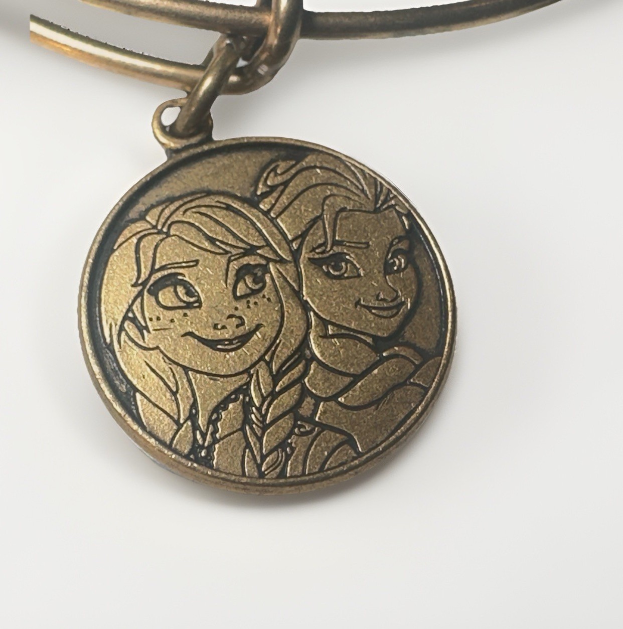 2014 Alex & Ani FROZEN ELSA & ANNA Charm Bracelet Disney Parks Gold Tone RETIRED