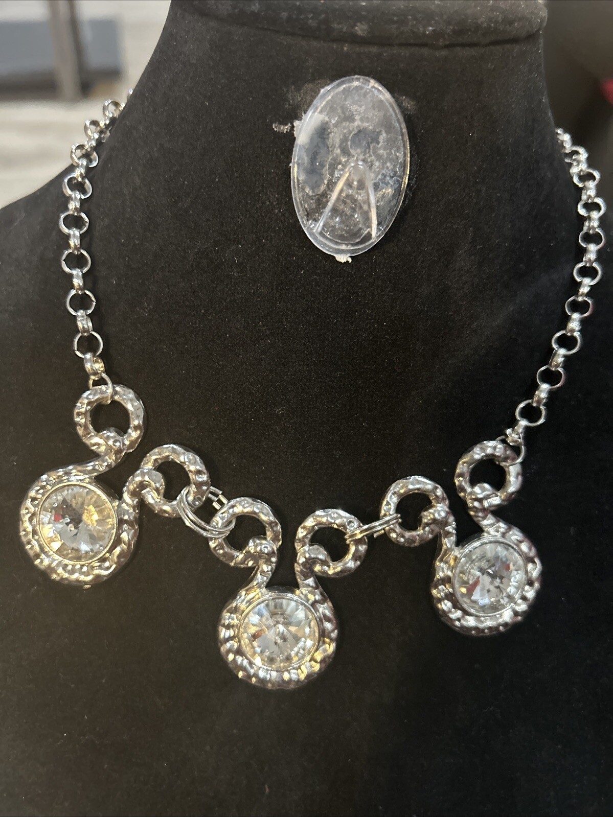 Large Rhinestone In Silver Hardware Necklace