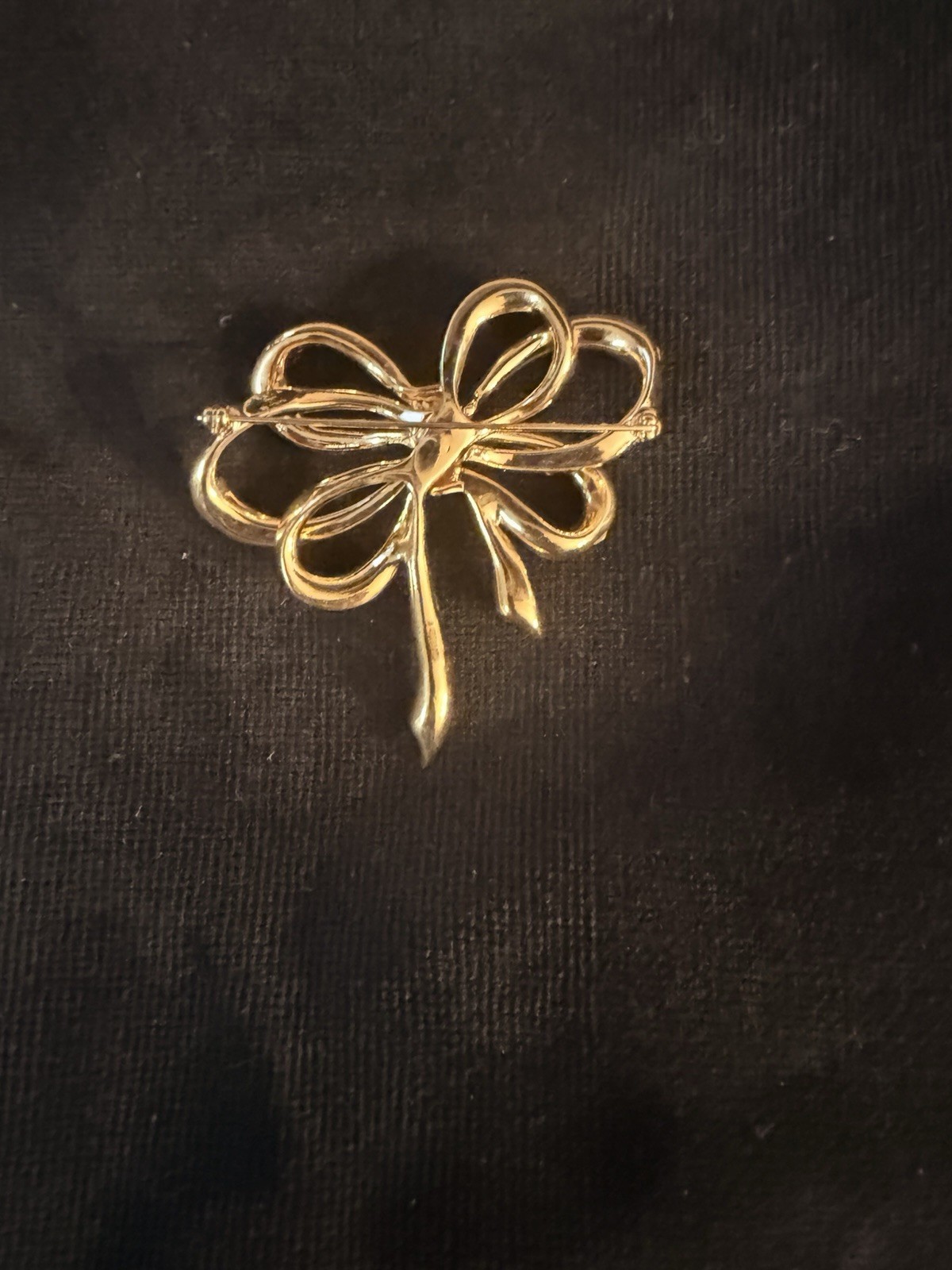 VTG Kenneth Jay Lane Avon Lustrous Bow Collection Gold-Tone Rhinestone Brooch