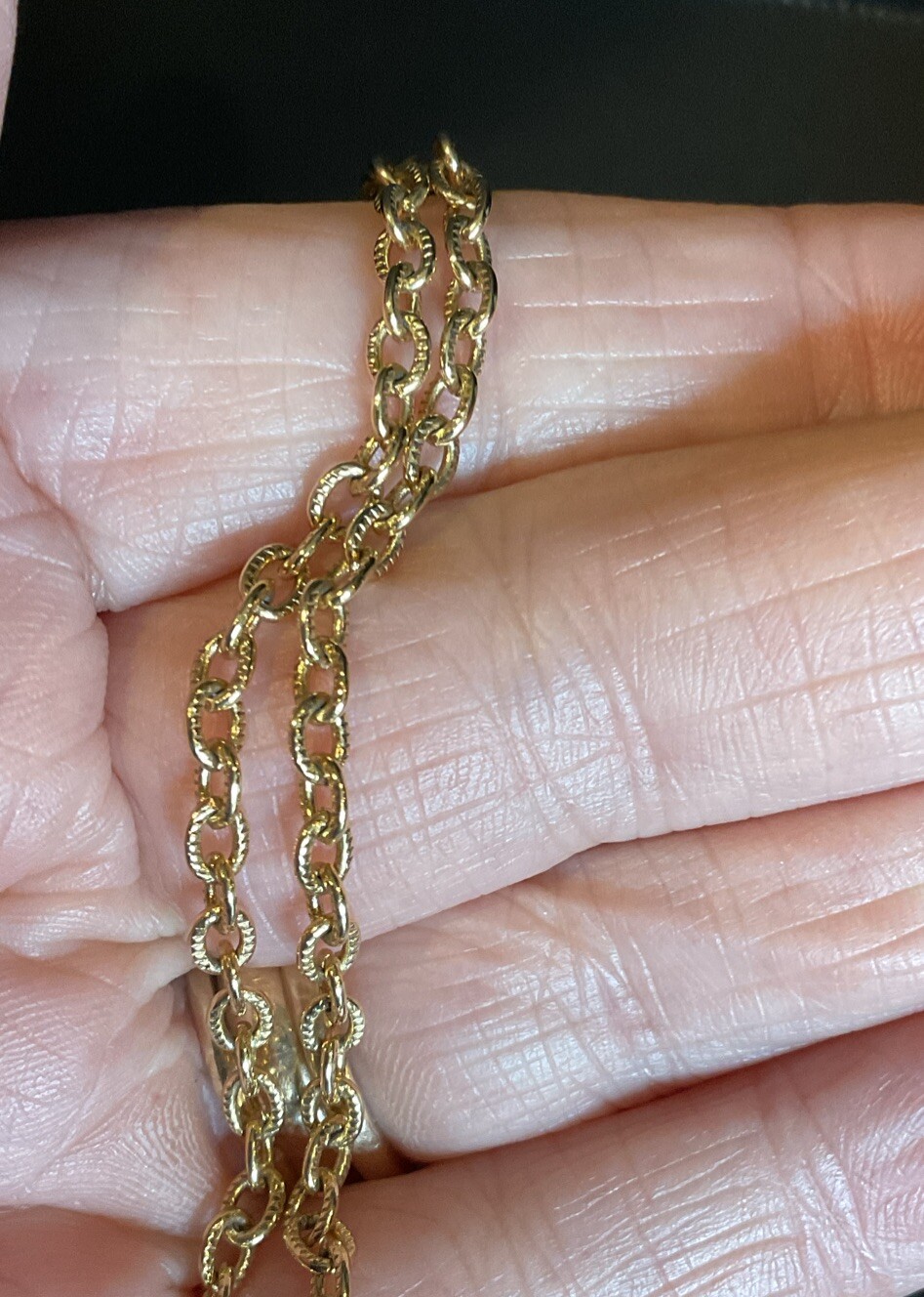 1928 Vintage Pendant Locket Poison Seal Unique With 30” Chain Gold Tone