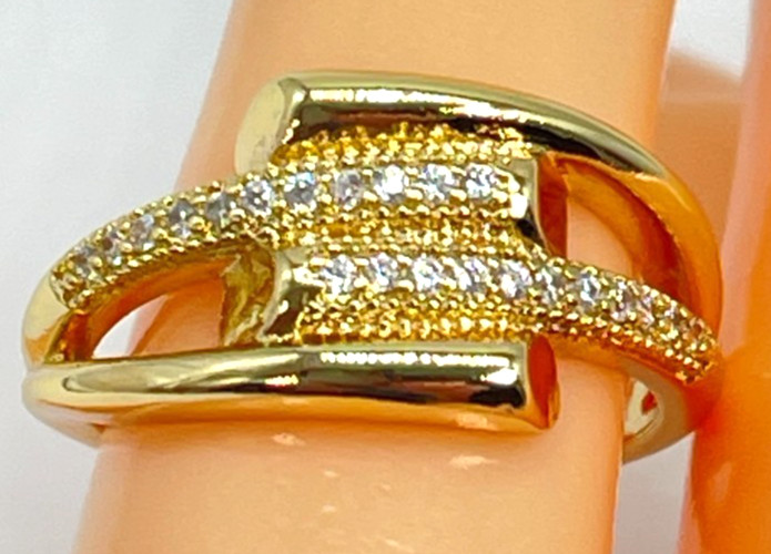 Ring Gold Tone Elegant Multi-Layered Design w/Clear CZ Crystals. Size 5.5