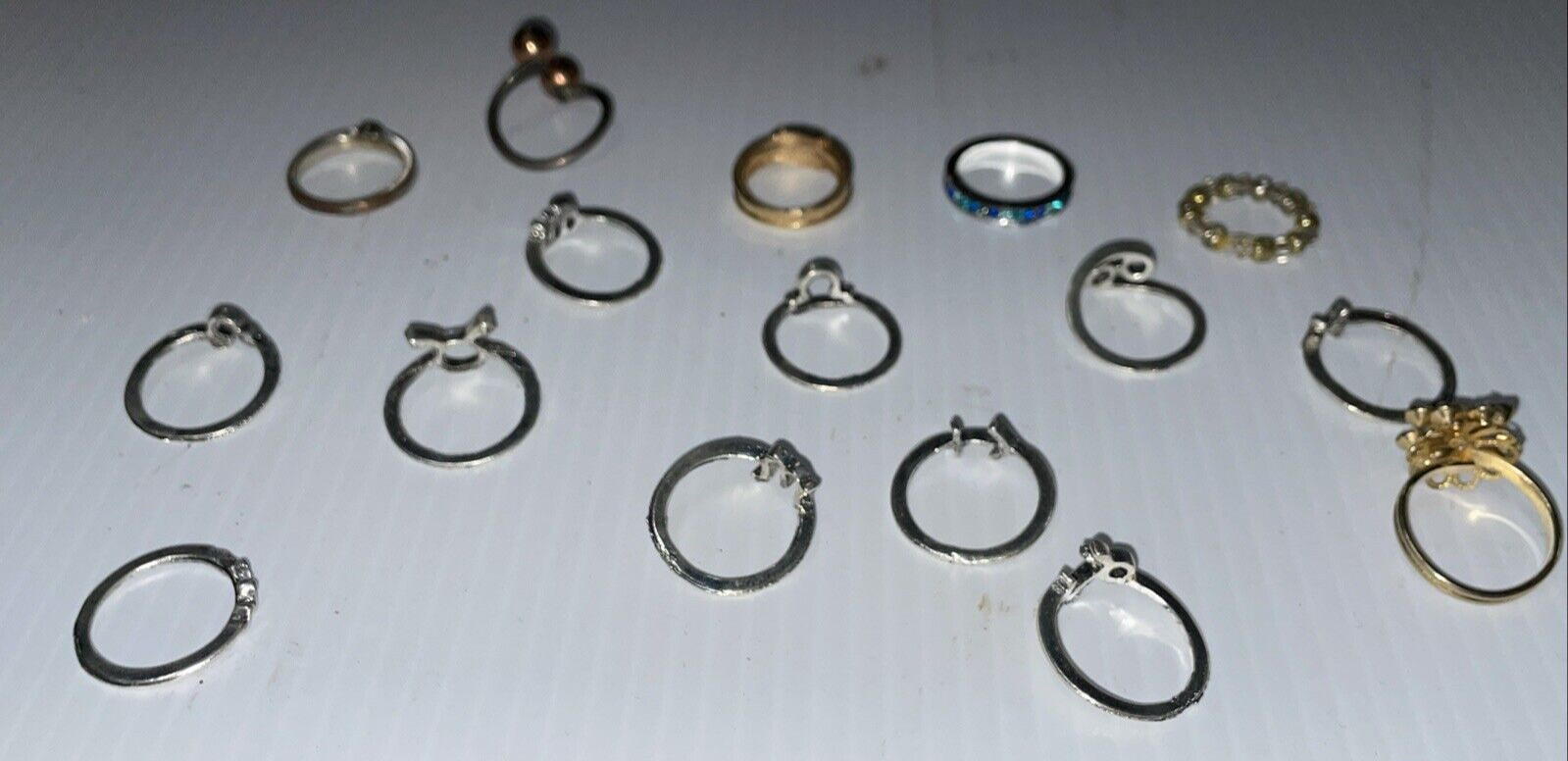 Vintage Lot of Costume Rings Varied Sizes and Styles (FC88-3Q3309