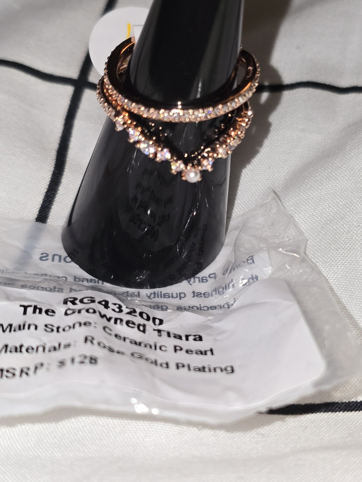 The crowned tiara Ring Bp Size 7 2 ring set Rg43200 Ceramic Pearl on Rose Gold