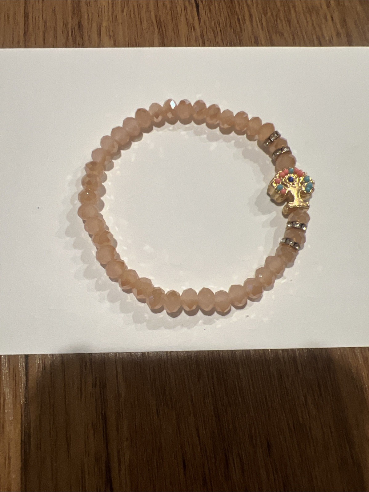 T Jazelle Beaded Stretch Faceted Peach Stones Charm Bracelet Sm/Med 7 1/2” # 17