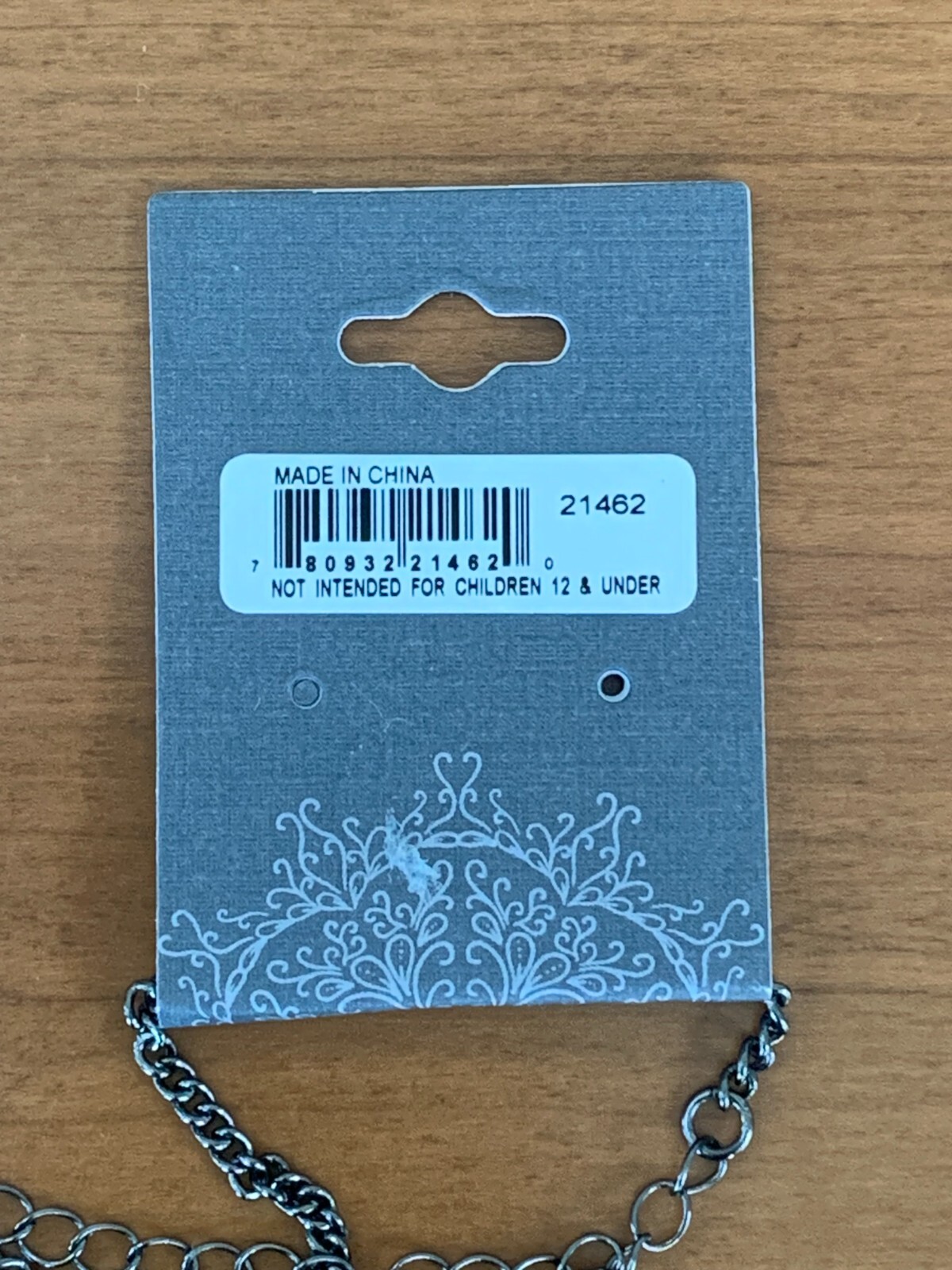 Howard’s Branded Long Chain w/ Pendant Necklace. New With Tag. #21462