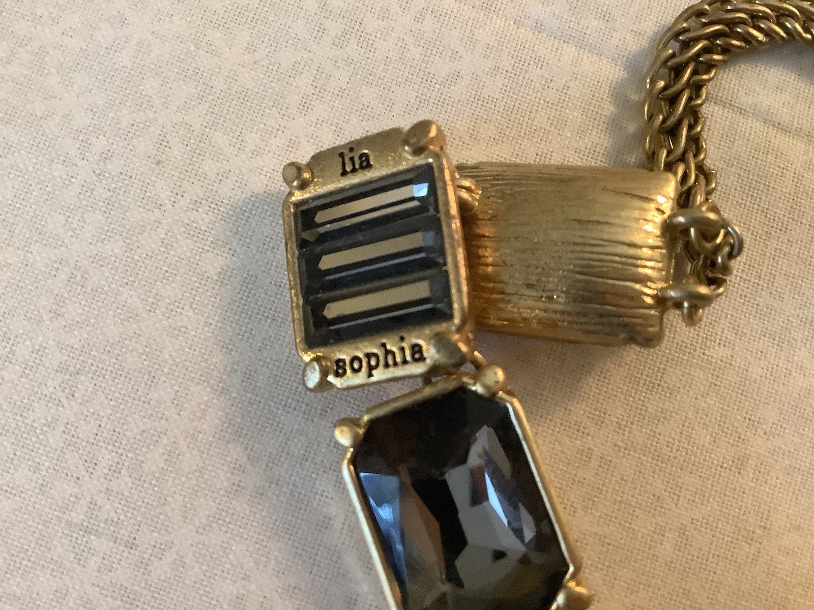 Lea Sophia Statement Necklace Versailles Tag