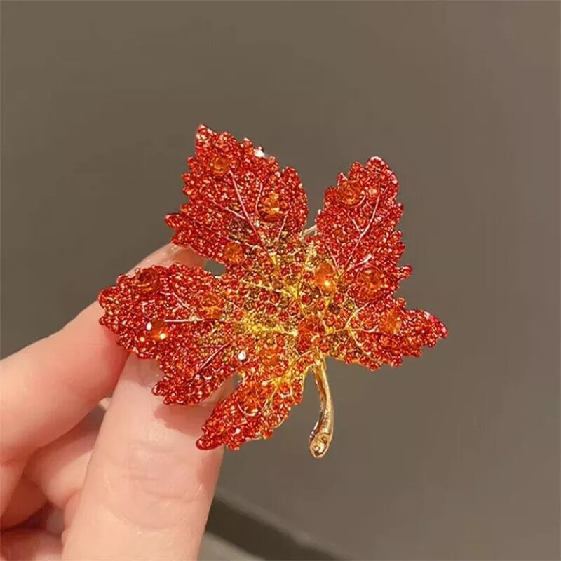 1/2/3/4xVintage Maple Leaf Crystal Corsage Brooch Pin Badge Lapel Women Jewelry