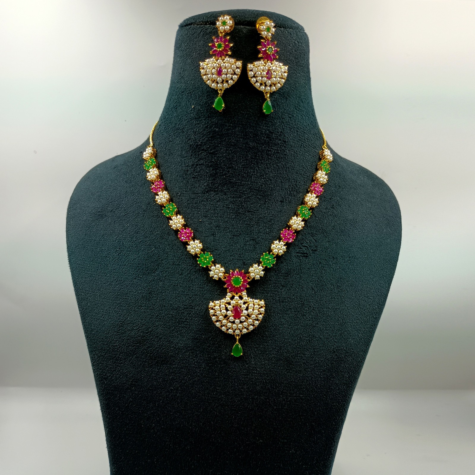 Ethnic 22K Gold Plated Kemp Ruby Emerald & Pearl Necklace Jewelry For Women