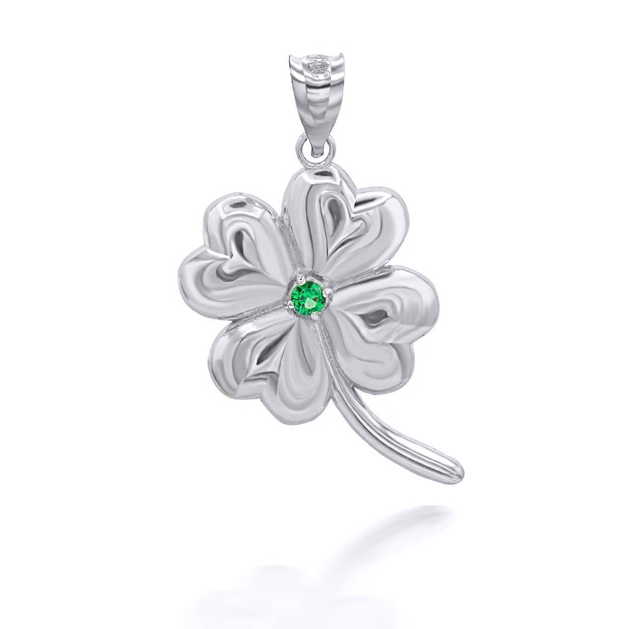 Clover Leaf Pendant Necklace in Sterling Silver