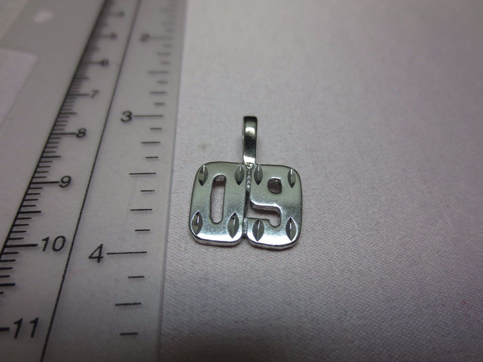14KT WHITE GOLD EP NUMBERS 0,01,02,03,04,05,06,07,08,09,00 PENDANT CHARM