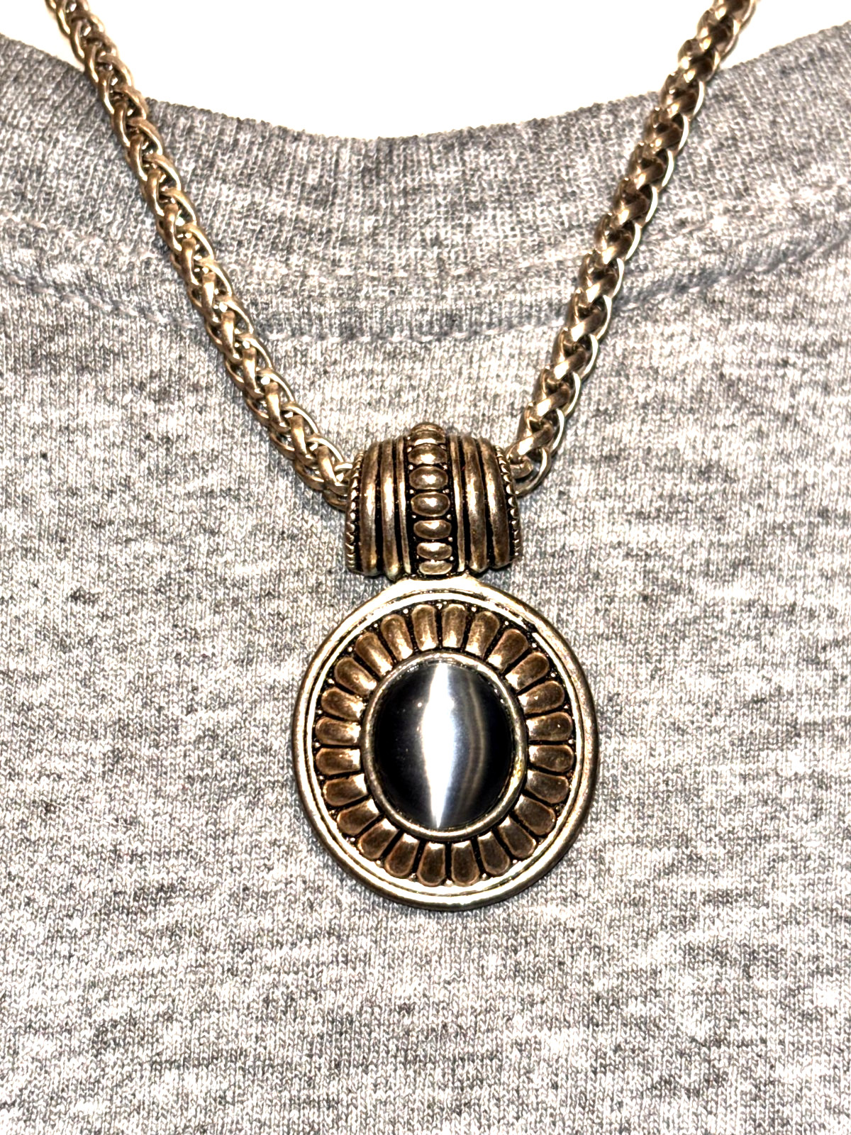 Ladies Fashion jewelry Design Necklace 43cms