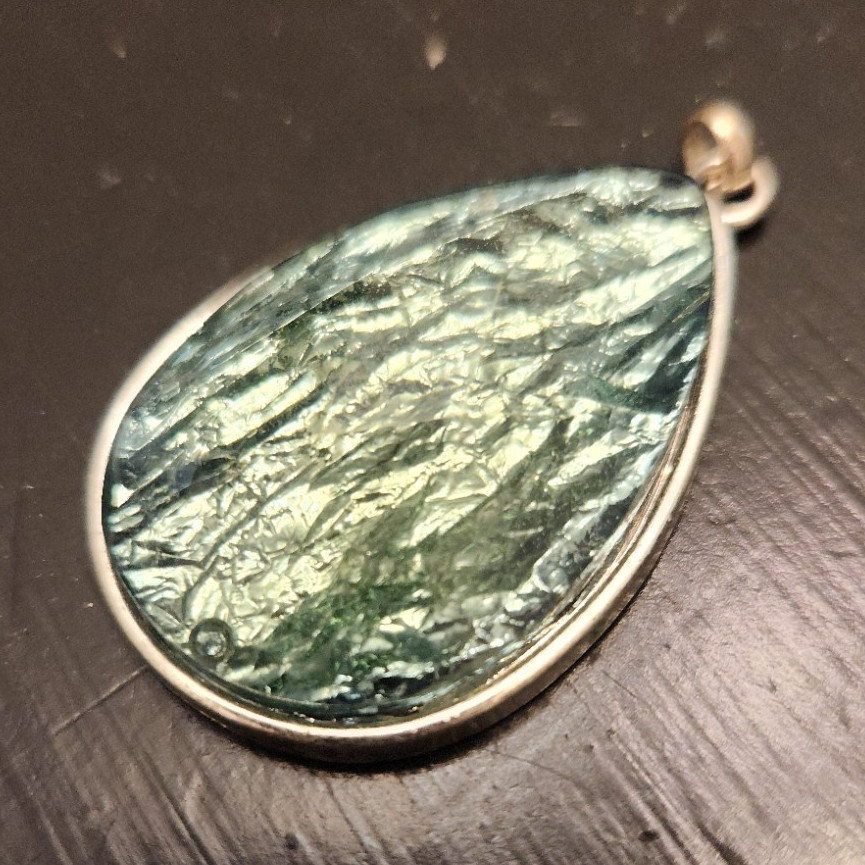 Silver-Tone Green Teardrop Stone Charm Pendant Necklace Bezel Set Metal