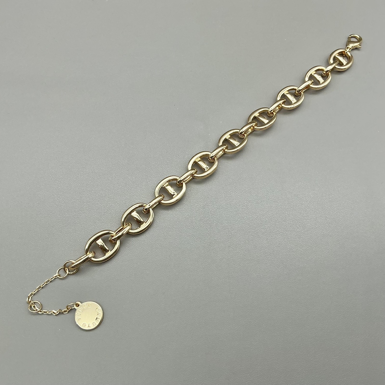 Vince Camuto Bracelet Gold Tone Chain Link Womens Logo Charm Lobster Clasp 8″