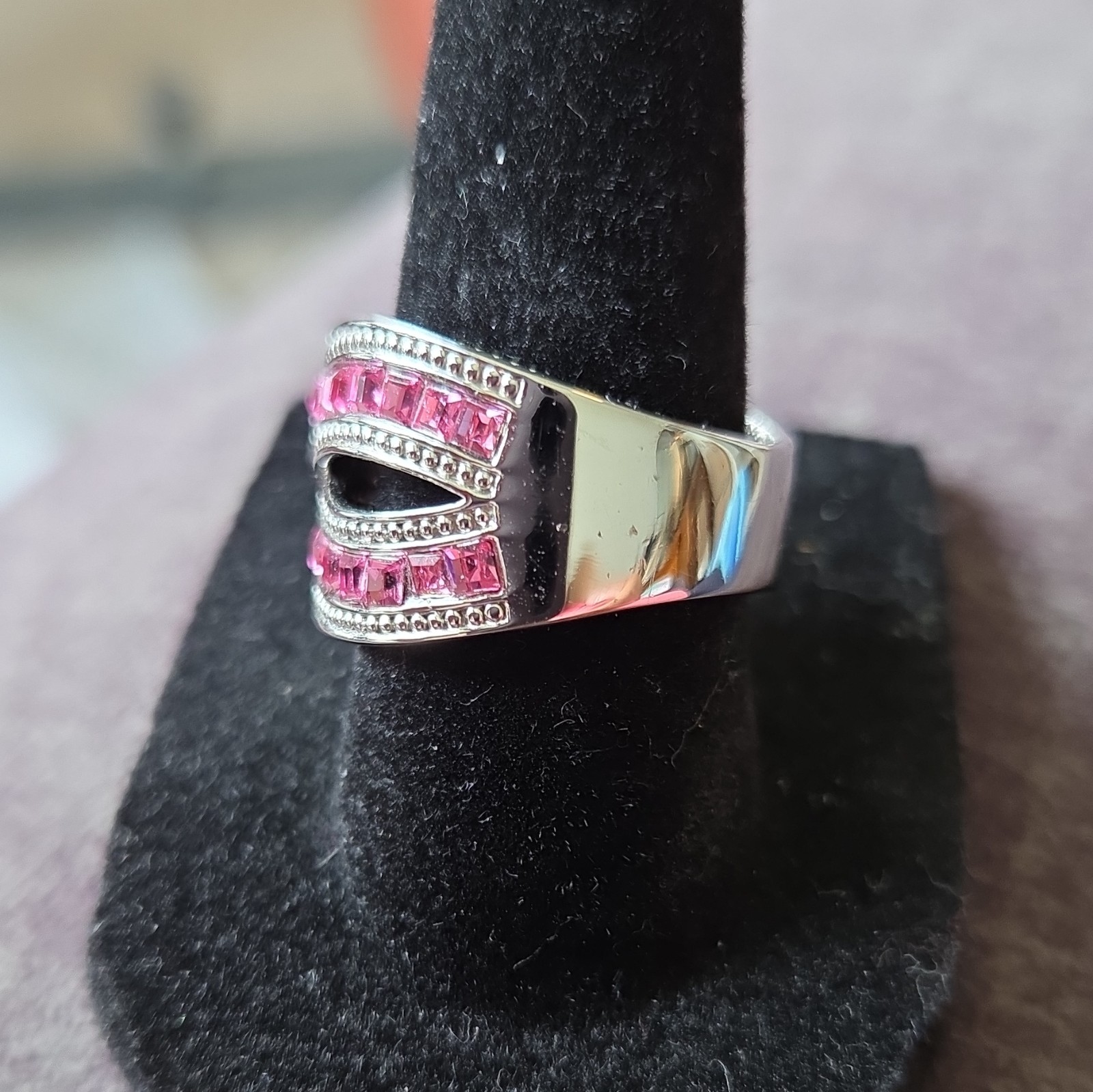 Silver Tone Pink Baguette Rhinestone Crisscross Band Ring Size 7 10mm