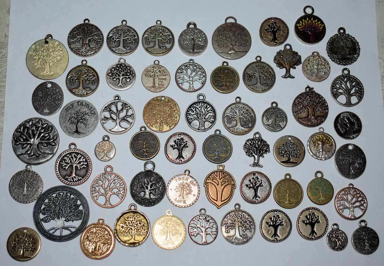 133i. 57 x “TREE OF LIFE” MIXED METALS, PENTANTS, CHARMS, FAMILY NOVELTY JEWELRY