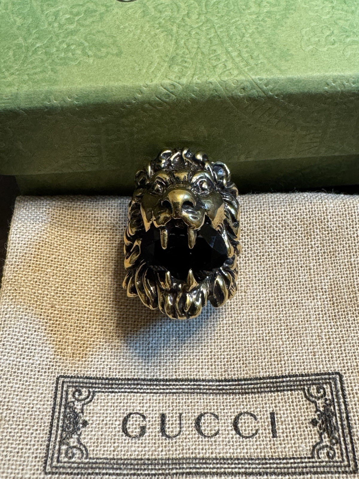 New Authentic Gucci Lion Head Ring Black Stone Size IT 13 / US 6.5