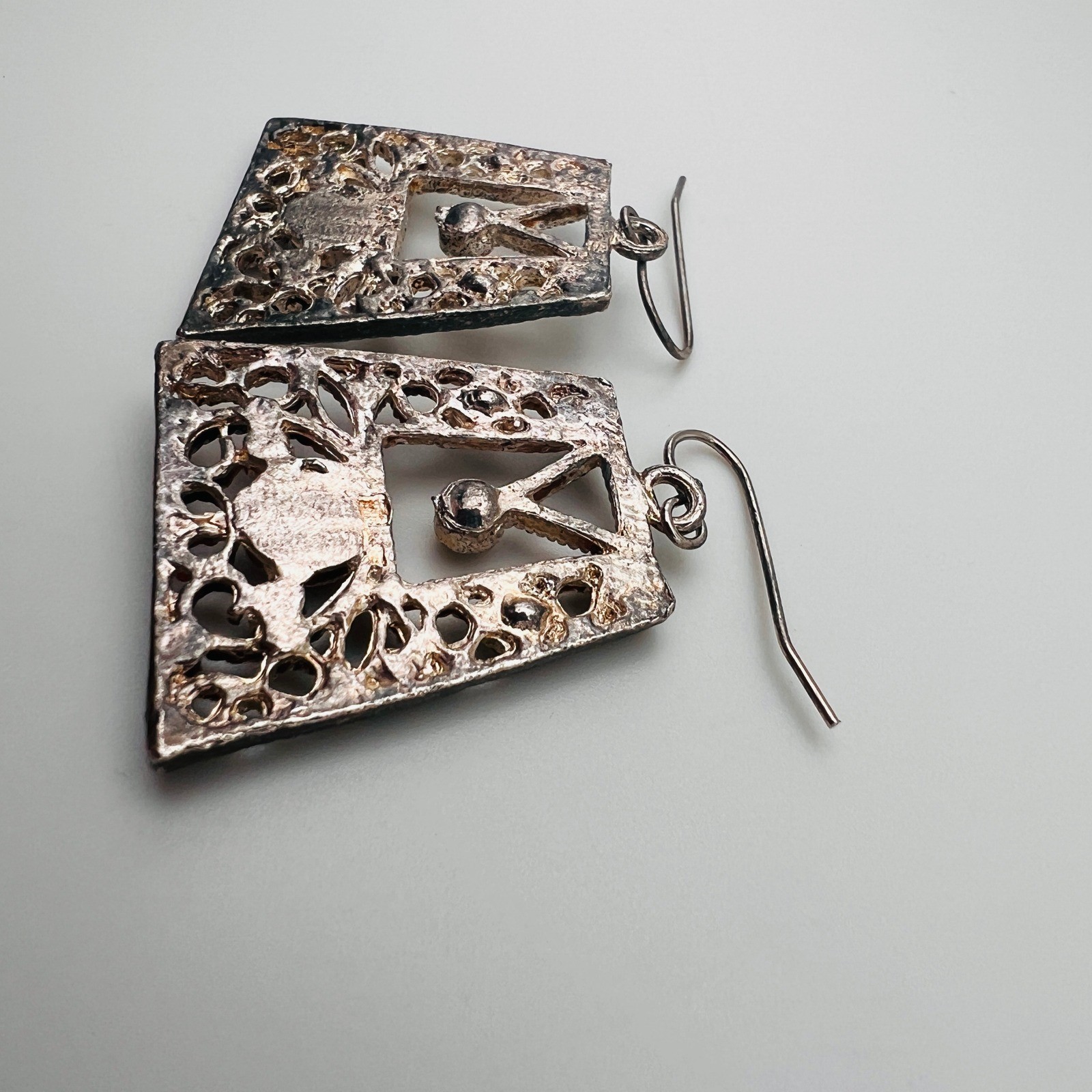 Vintage Filigree Trapezoid Earrings Black Stone Rhinestone Accent Dangle Drop