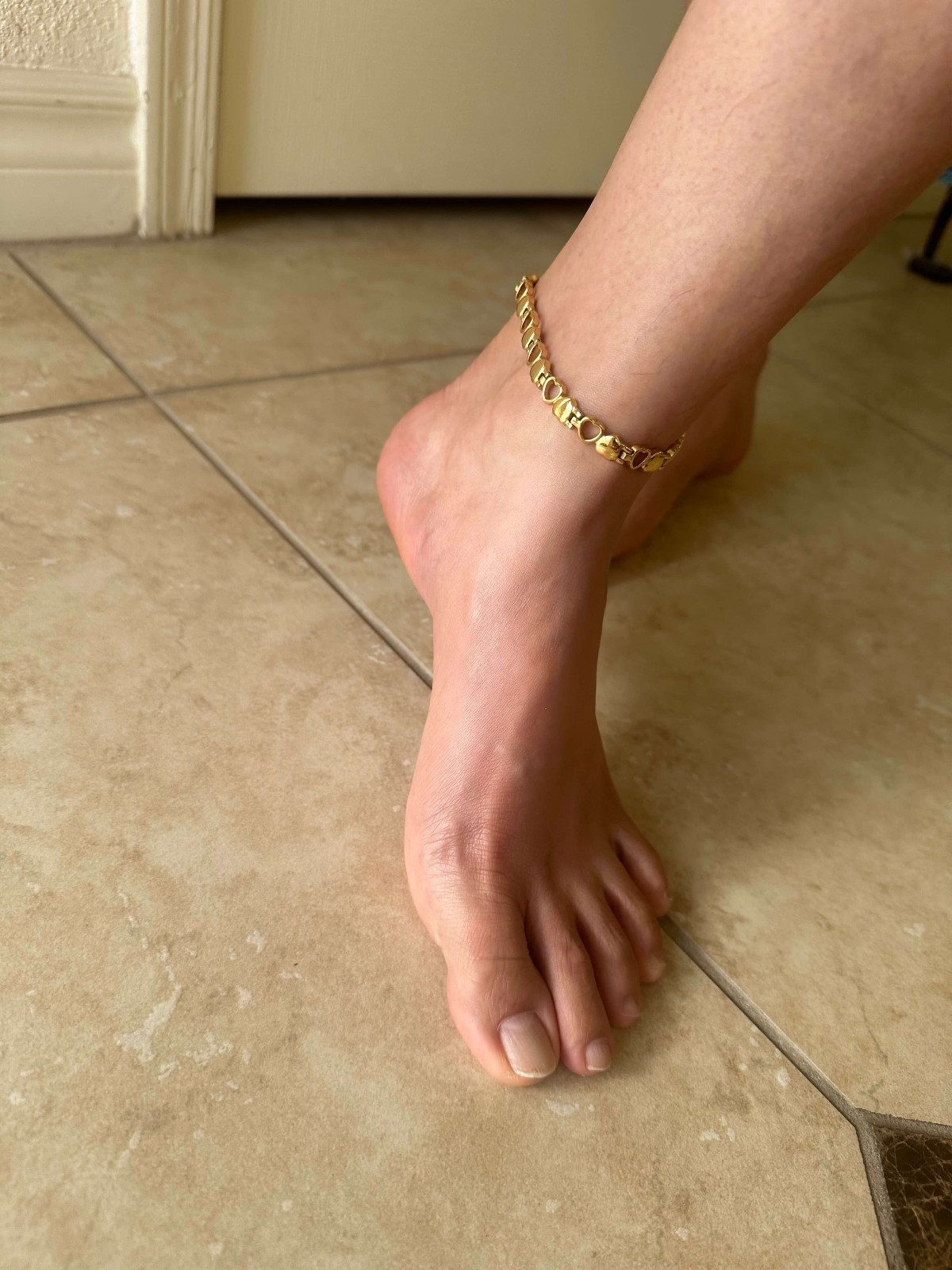 Gold Heart Magnetic Anklet Bracelet 11 magnets Women Renew Energy Balance Power