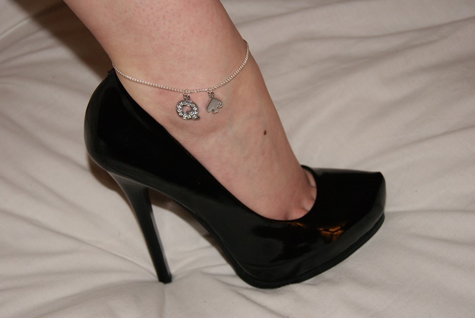 Sexy Premium Queen Of Spades Anklet Ankle Chain Jewellery Cuckold BBC QOS Style2