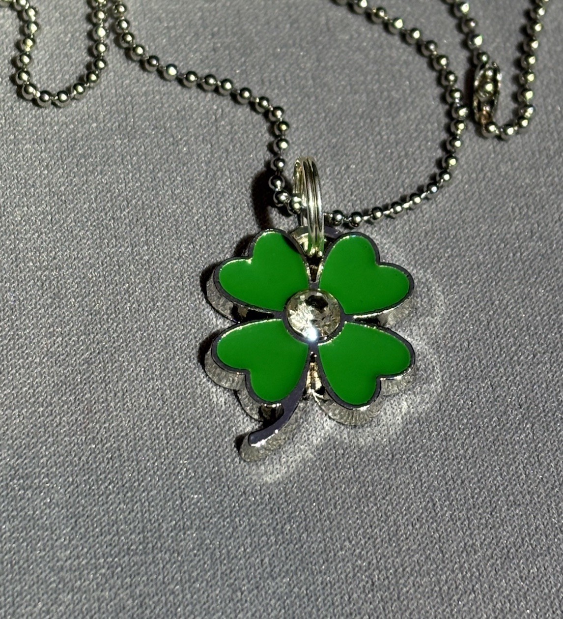 Four Leaf Clover pendant With Clear Stone Silver Tone Chain