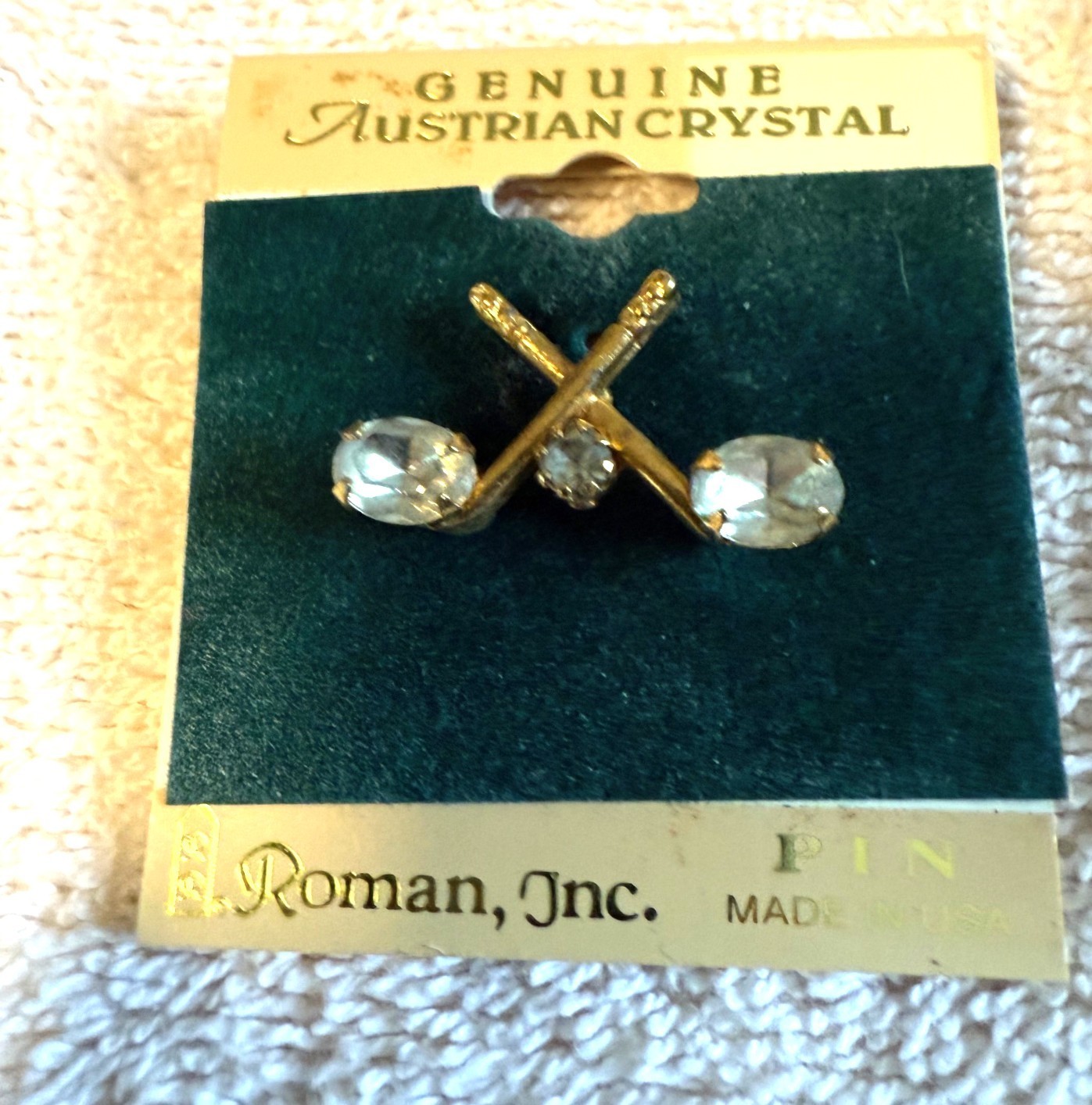 New Roman, Inc, Genuine Crossed Double Golf Clubs Austrian Crystal Lapel Pin