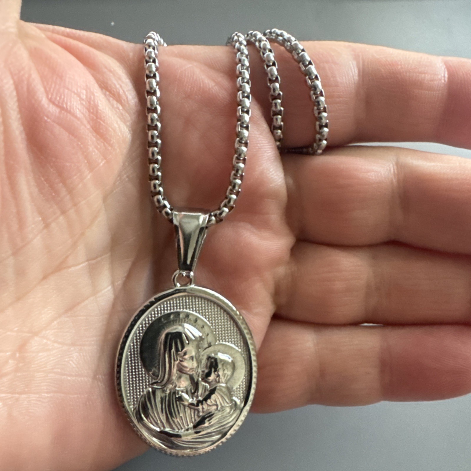 Virgin Mary Madonna Child Jesus Oval 24” Religious Medal Pendant Stainless