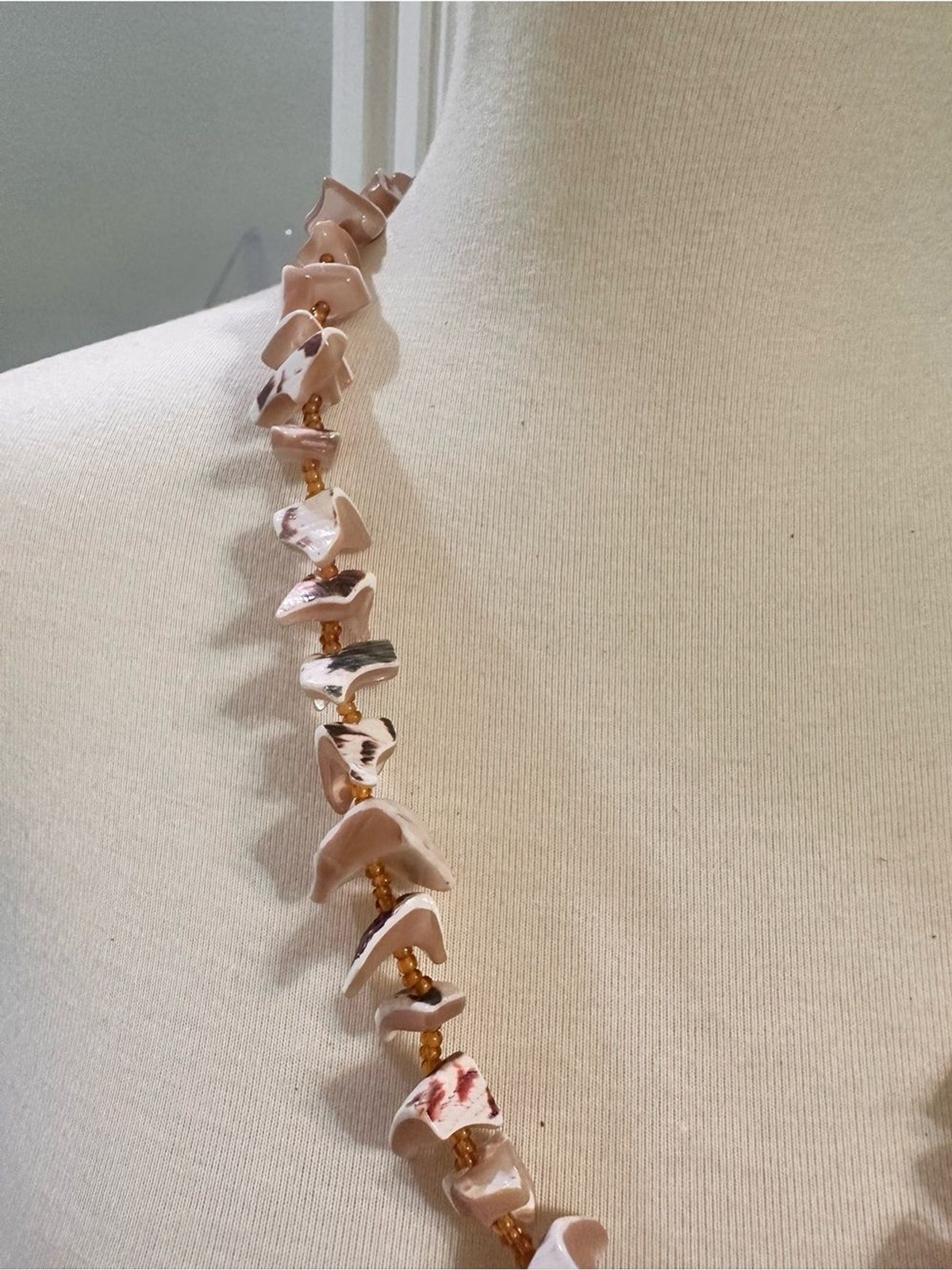 Source Unknown Beige and Cream Shell Necklace with Gold Bead Accents