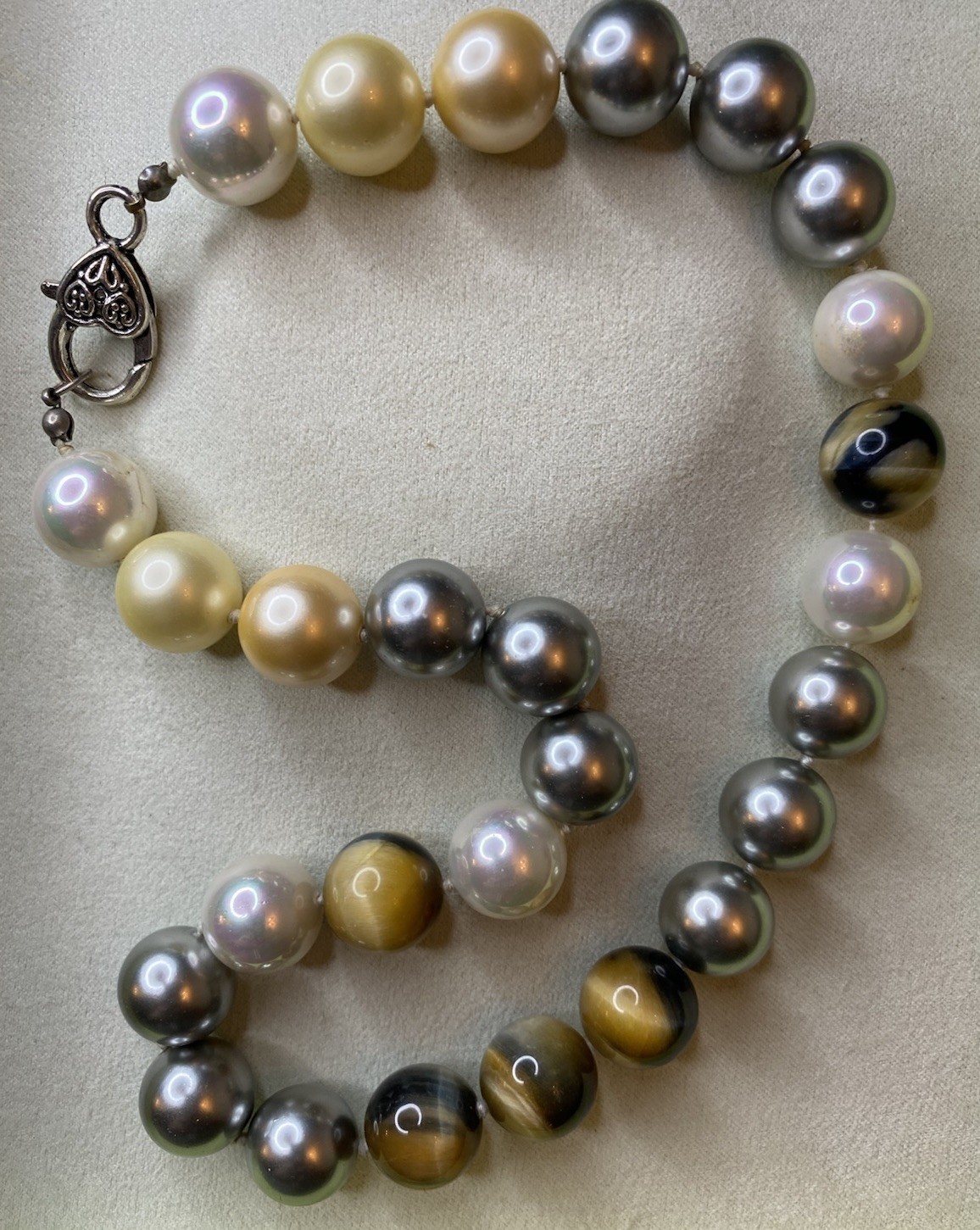 Glass White Gray Pearls & Tiger’s Eye 14mm Beads Knotted Necklace 16”