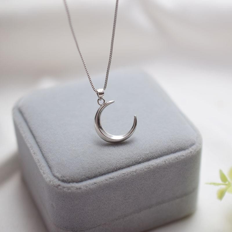 925 Sterling Silver Crescent Moon Pendant Necklace Dainty Clavicle Chain Gift