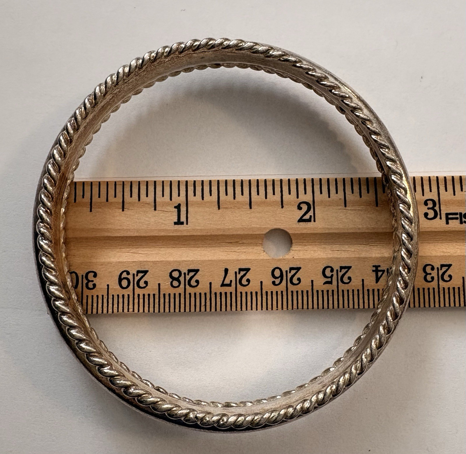 Premier Designs Silvertone Bangle Bracelet Twisted Rope Border – 1.6oz