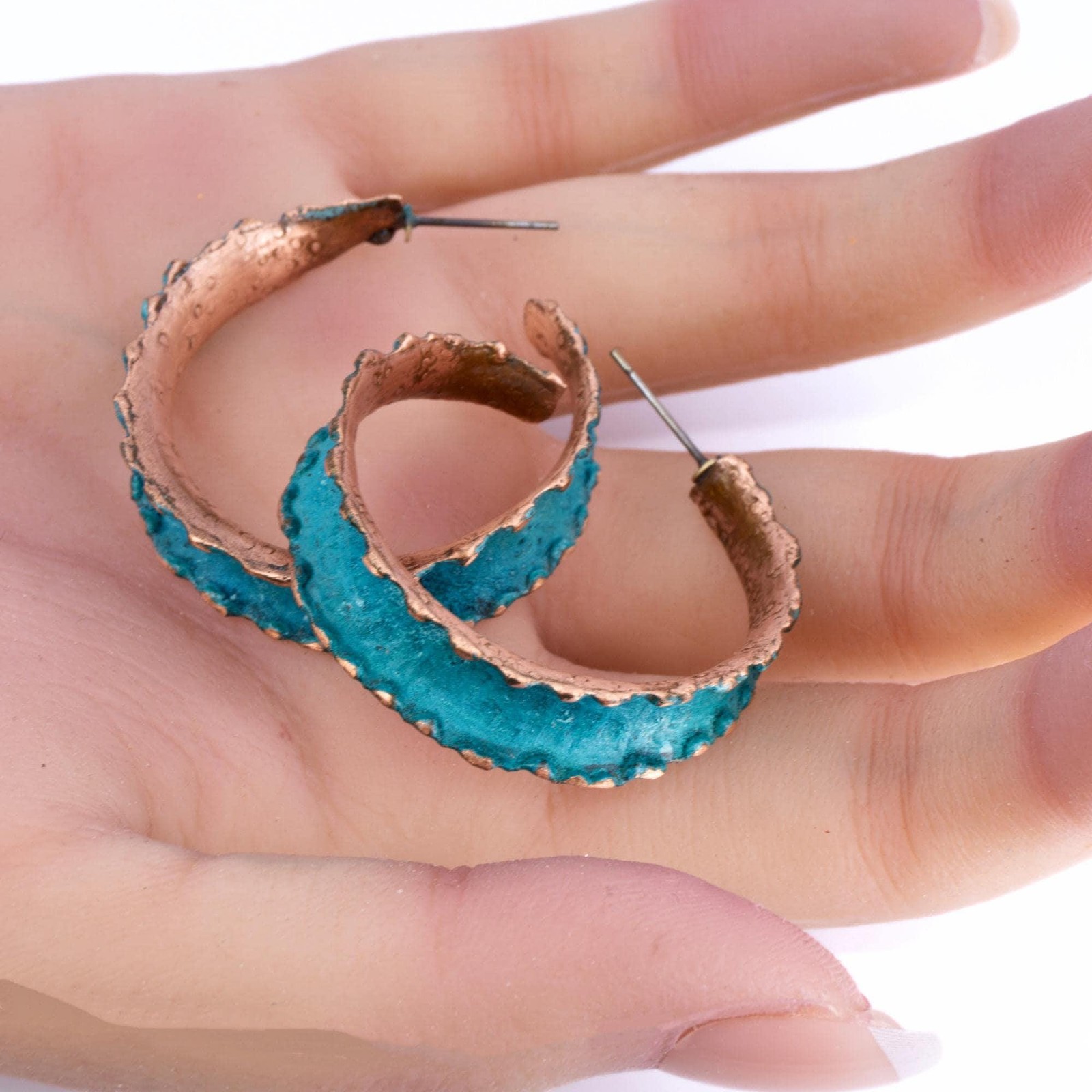 UrbanRose Copper Hoop Earrings 5/8 Inch Verdigris Patina Handmade