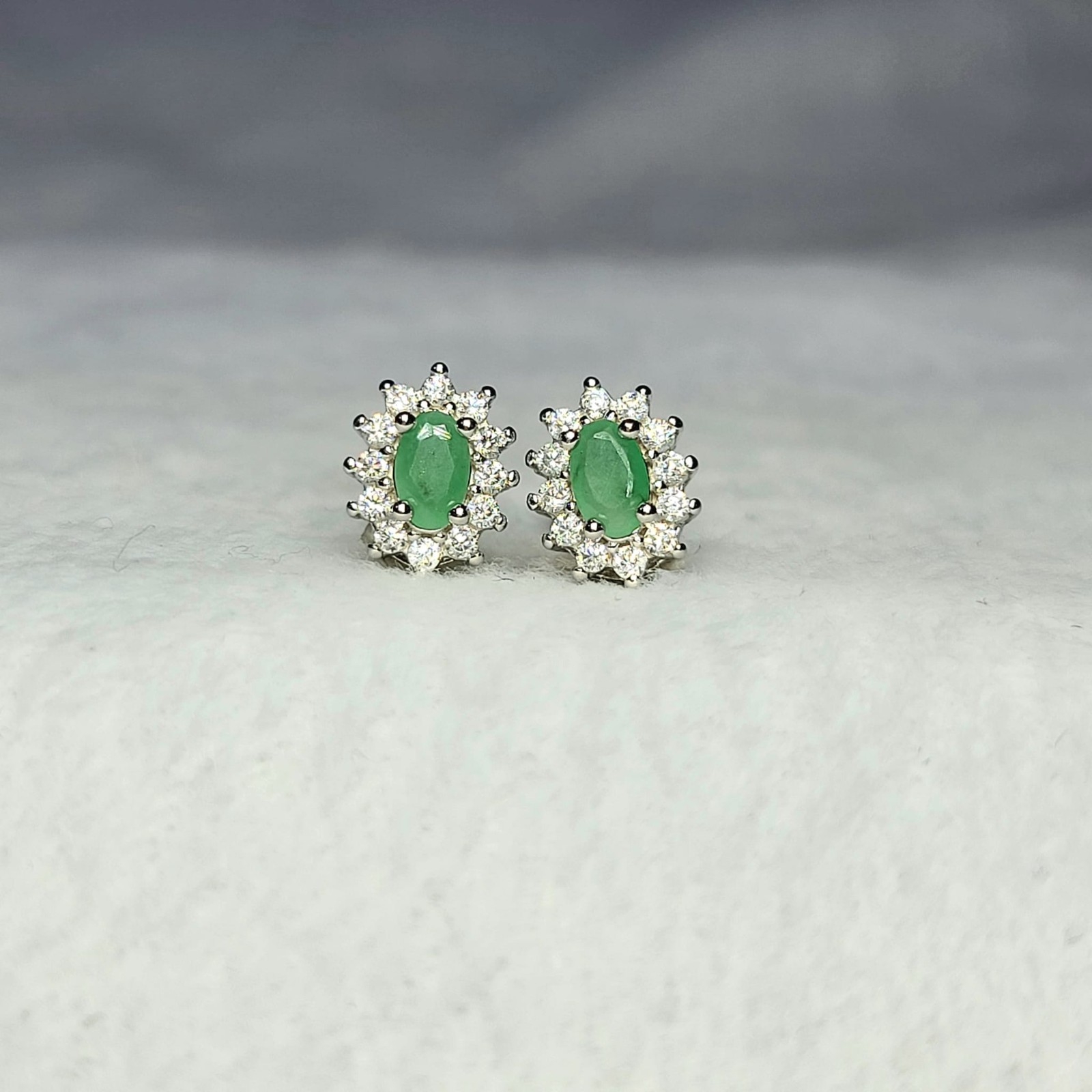 925 Sterling silver Earing Oval 5x3mm Emerald Natural Gemstone Jewelry.