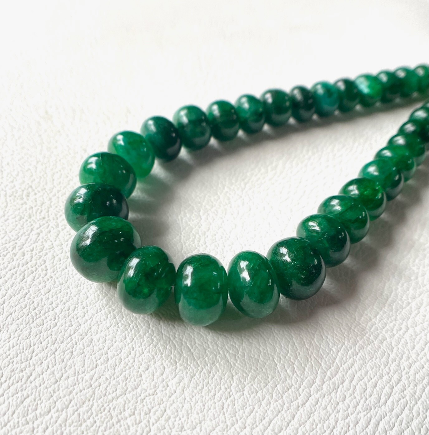 AAA-Natural Emerald Smooth Roundelle Beads Gemstone , Emerald Beads Necklace