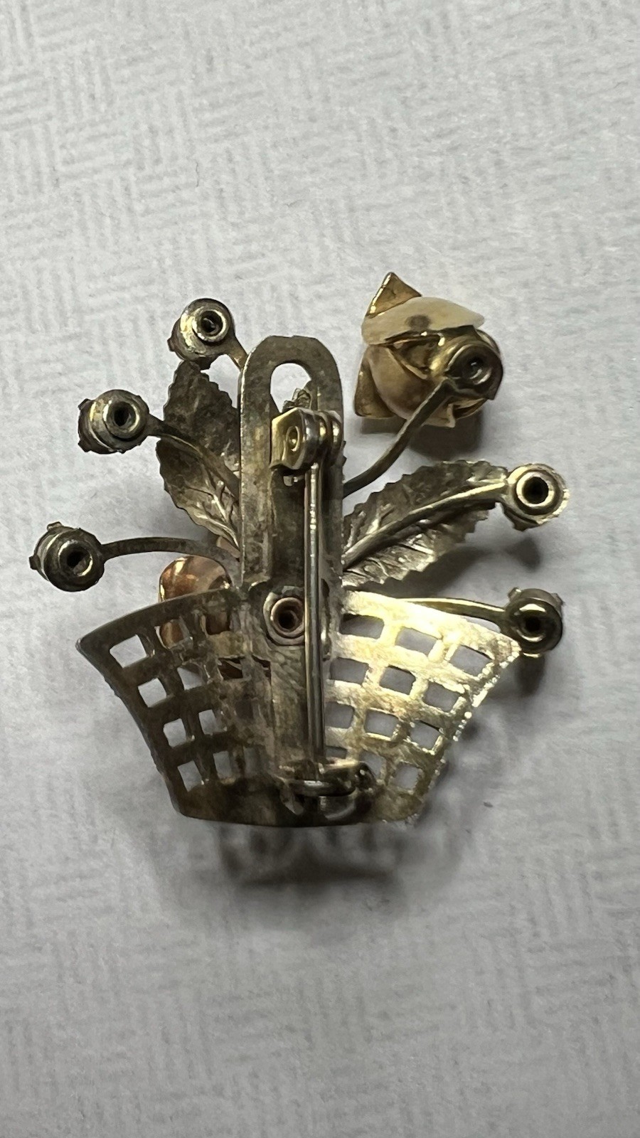 Vintage age Two-Tone Gold/Silver Flower Basket Brooch Pin Clear Rhinestones
