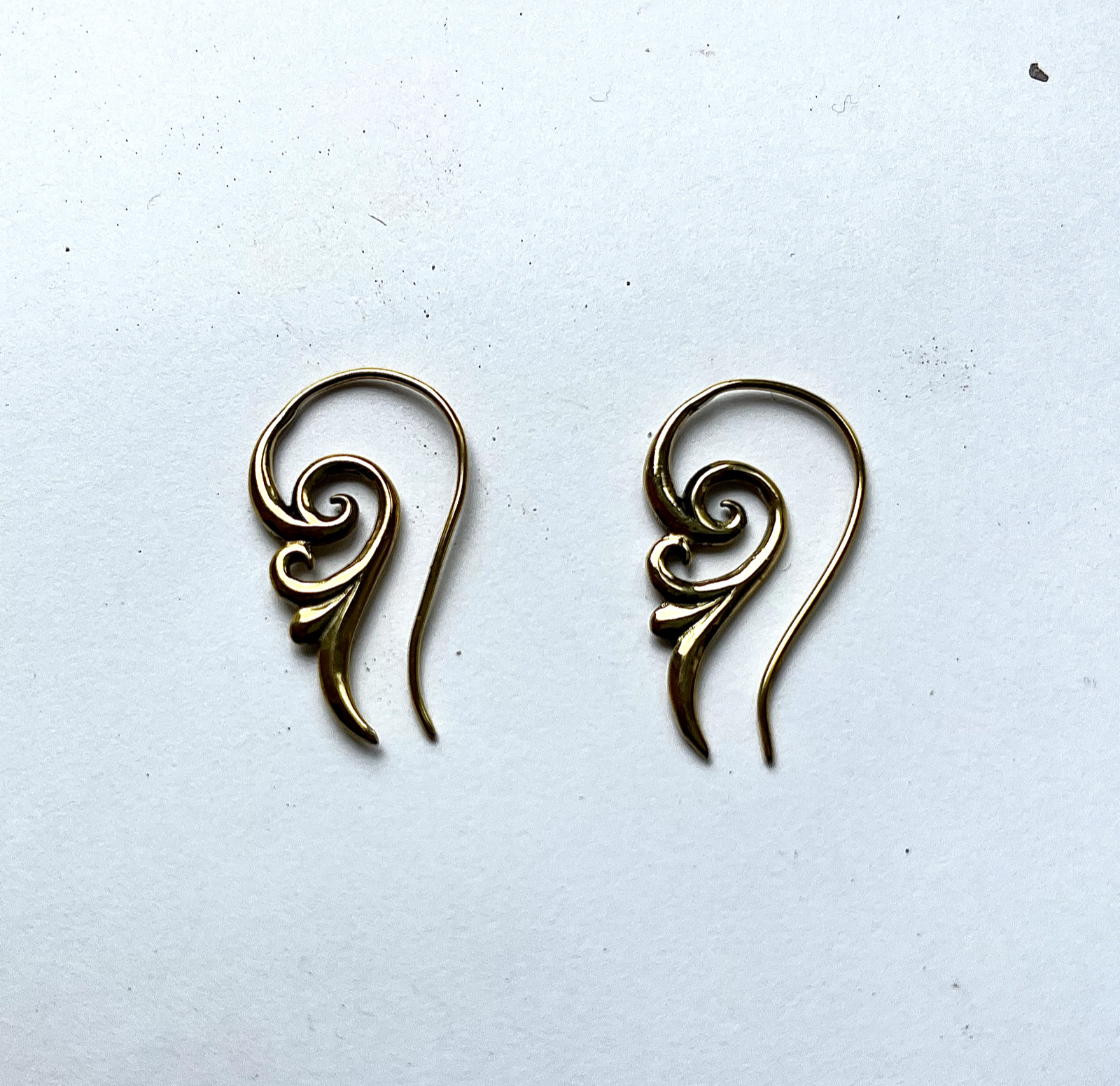 TEARDROP small spiral GOLD-PLATED brass hook earrings curled round unique BR-S1