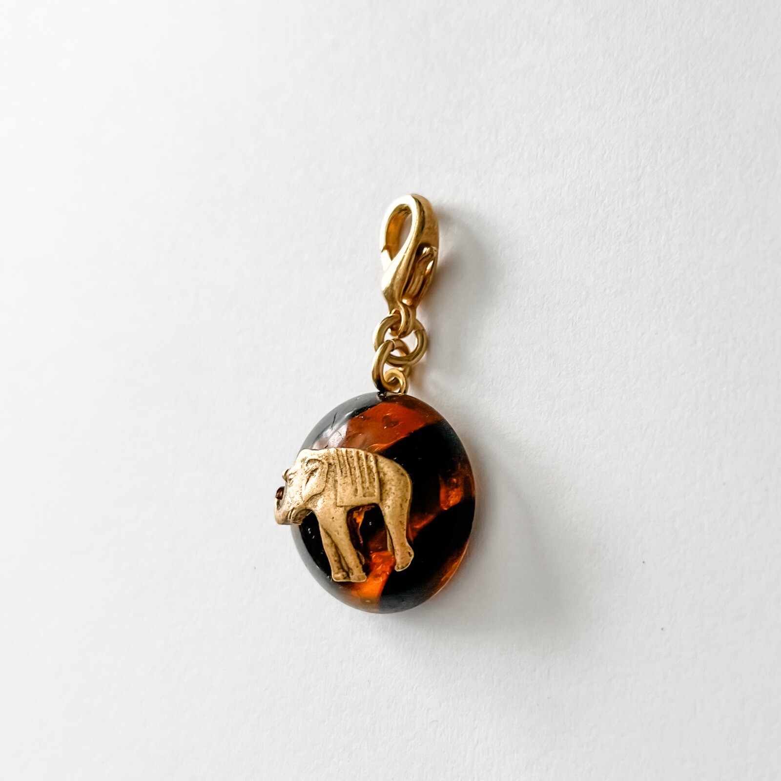 JOHN WIND MAXIMAL ART Gold And Tortoise Elephant Cabochon Charm Vintage