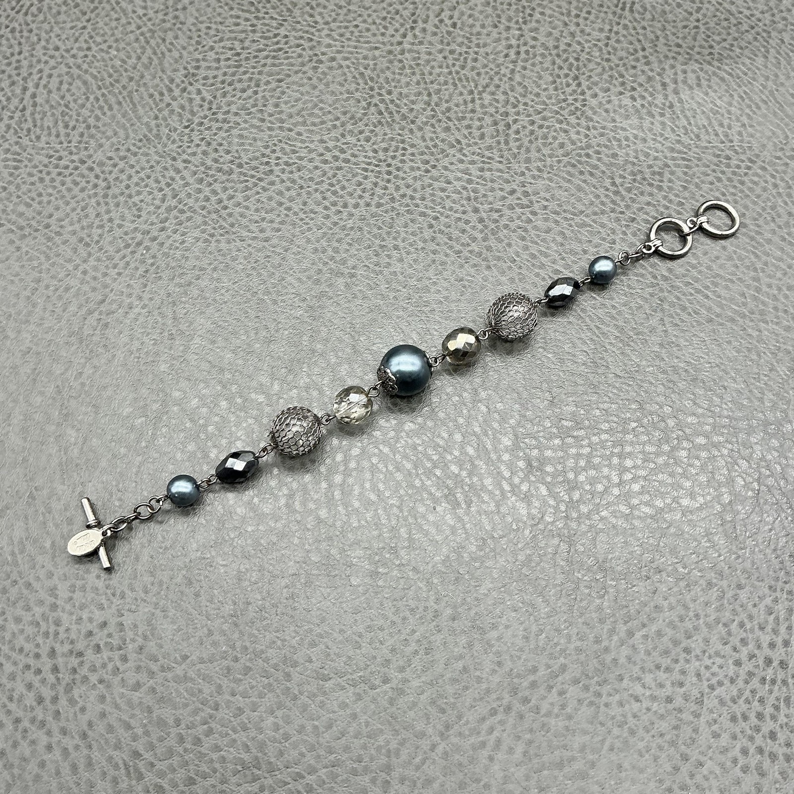 Cookie Lee Bracelet Silver Tone Gray Beaded Womens 8 Inch Toggle Clasp Jewelry