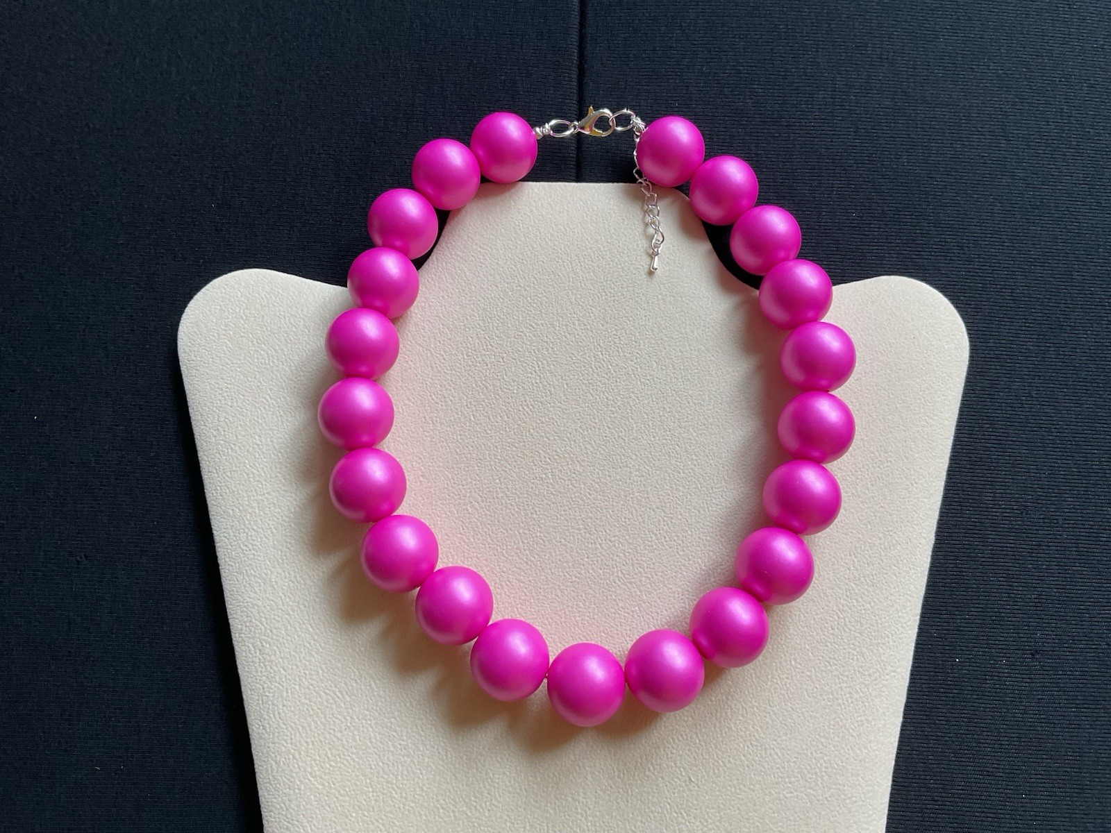 Chunky Hot Pink Beads Adjustable Choker Necklace